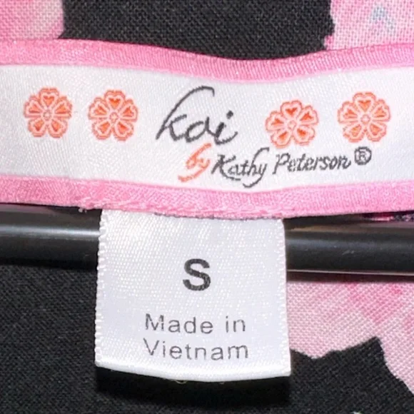 Womens Koi scrub top size s - Picture 3 of 4